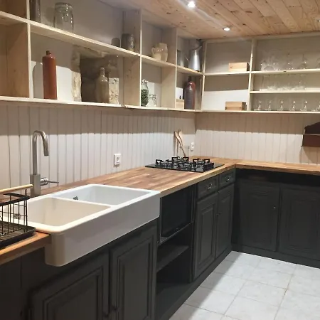 Apartment Dordogne Perigord Hautefort